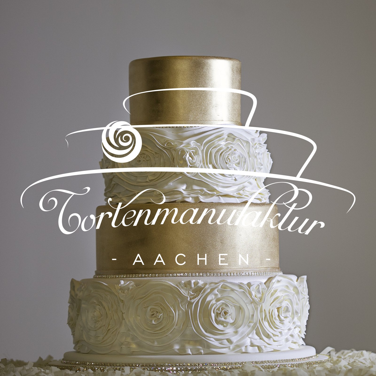 O-ZEN Portfolio Tortenmanufaktur Aachen Goldene Torte für Hochzeit mit Logo